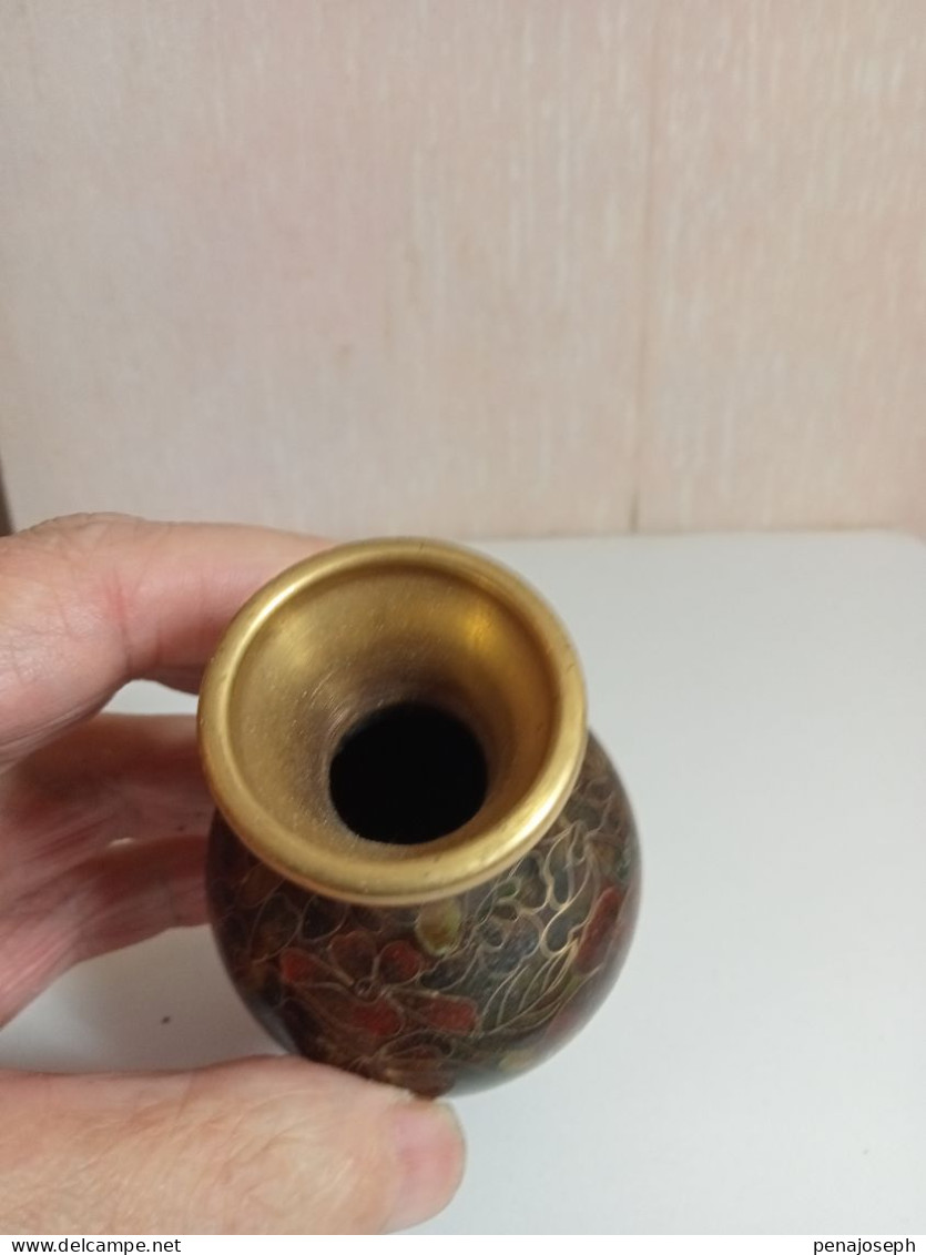 petit vase ancien cloisonné hauteur 10,5 cm diamètre 5 cm