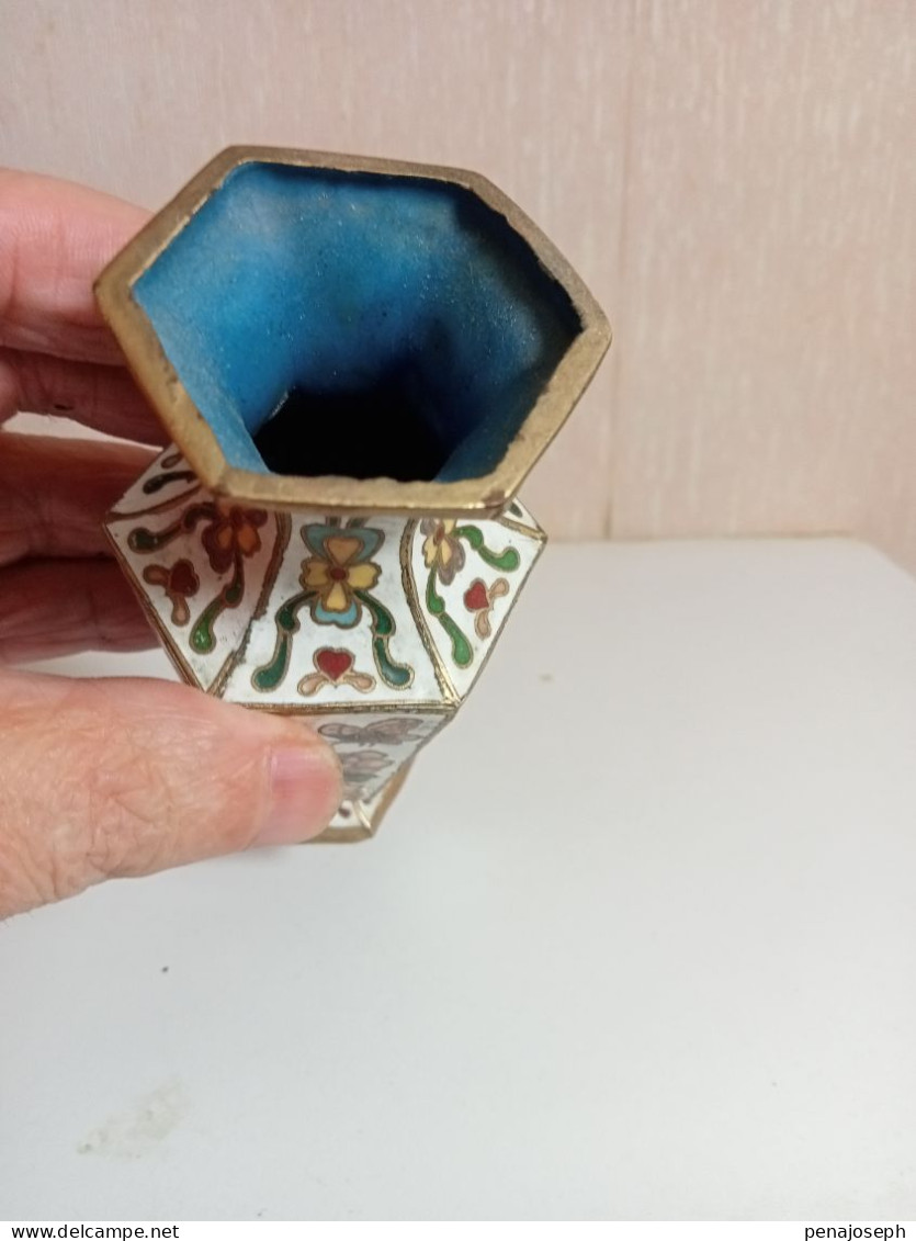 petit vase ancien cloisonné hauteur 12,5 cm diamètre 5 cm