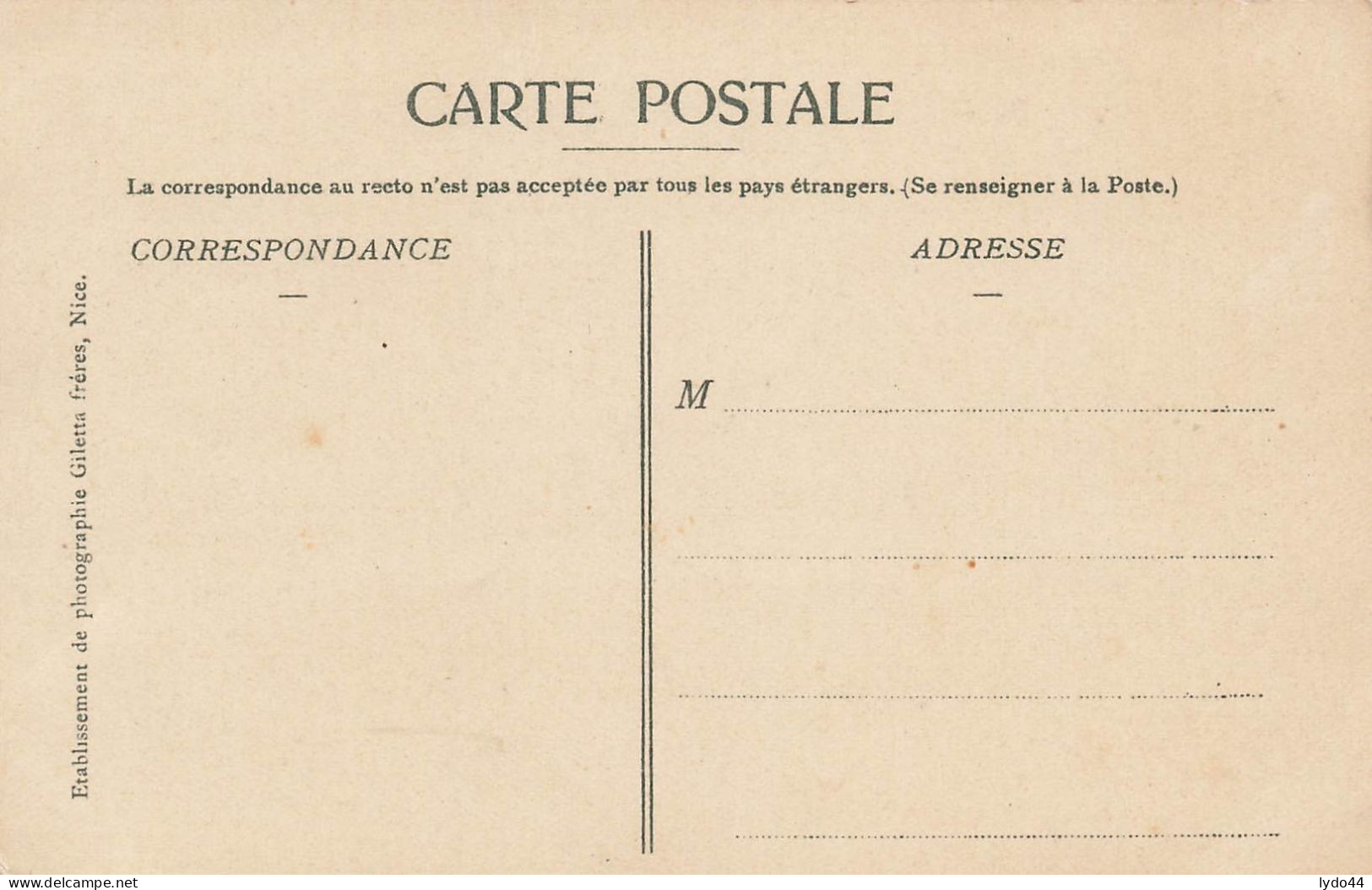 NICE ,  Gare P.L.M. ,  Carosses , Autobus - Transport Ferroviaire - Gare