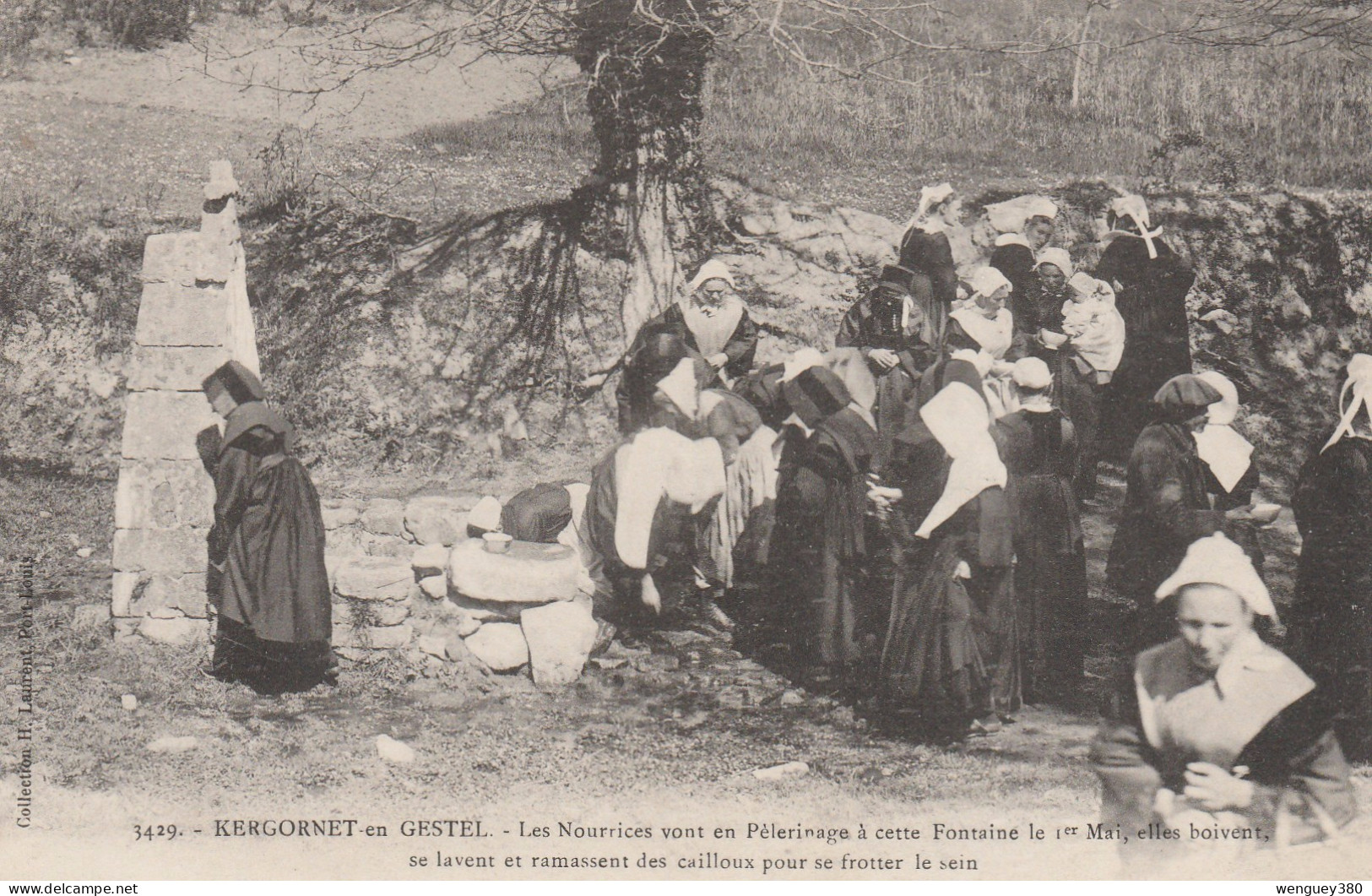 56 KERGORNET-en GESTEL    Les Nourrices Vont En Pélerinage à Cette Fontaine Le 1er Mai.... SUP PLAN 1916    RARE - Pont Scorff