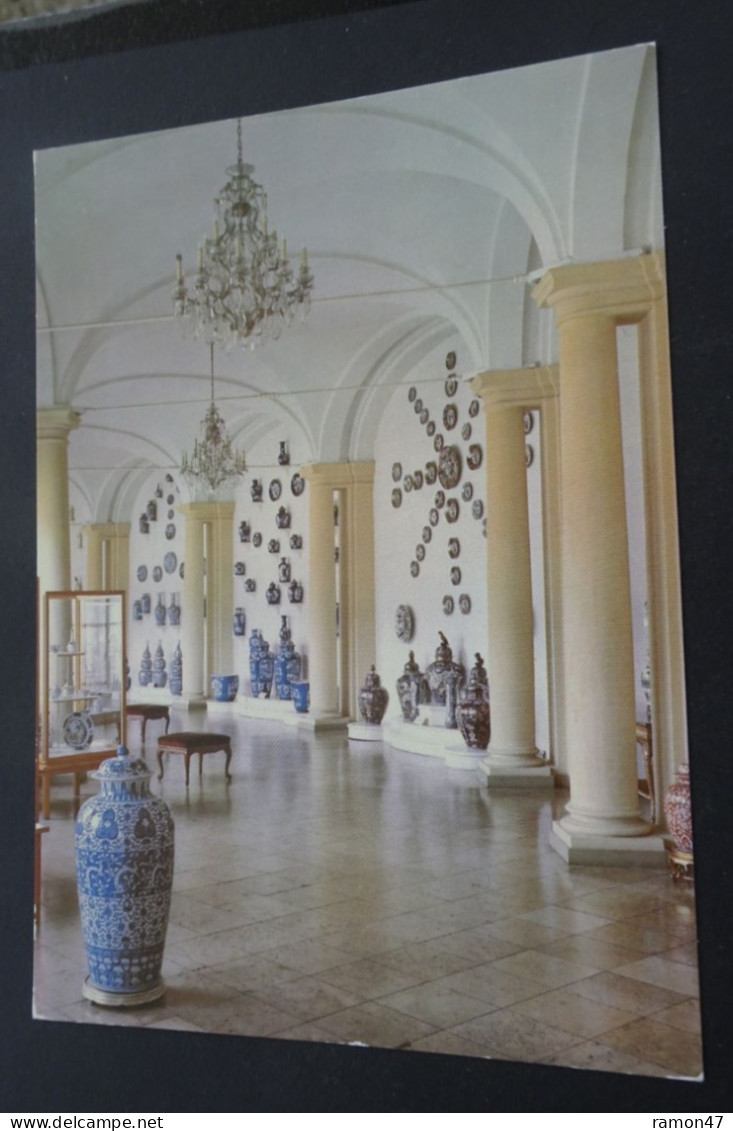 Dresden, Zwinger, Porzellansammlung - Bogengalerie Mit Chinesischem Und Japanischem Porzellan - Objets D'art