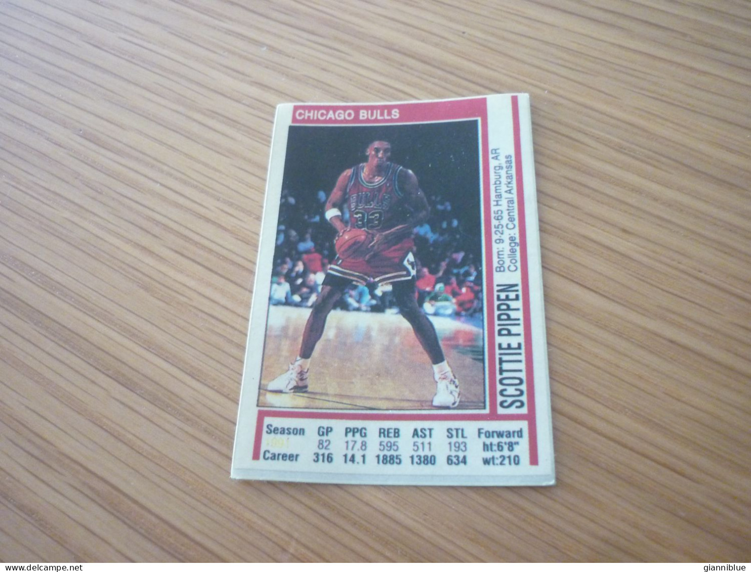 Scottie Pippen Chicago Bulls 1991-92 NBA Rare Greek Edition Panini Basketball Basket Unstuck Sticker #113 - 1990-1999