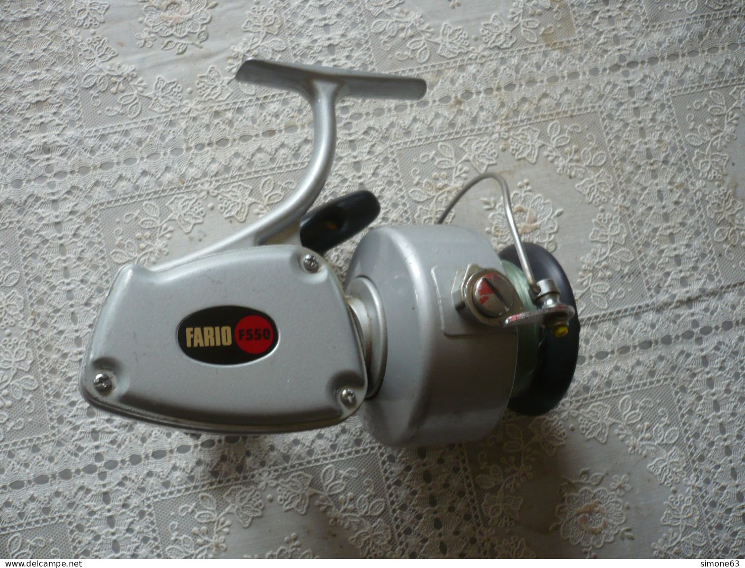 Beau Moulinet De Pêche - FARIO  F550 - Made In Japan - Fonctionne - Fishing