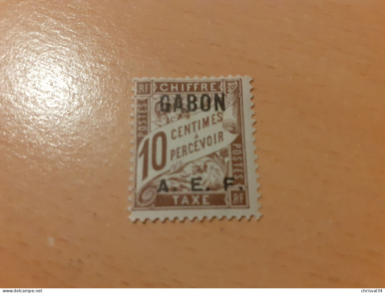 TIMBRE   GABON    TAXE   N  2       COTE  0,50  EUROS    NEUF  TRACE  CHARNIERE - Timbres-taxe