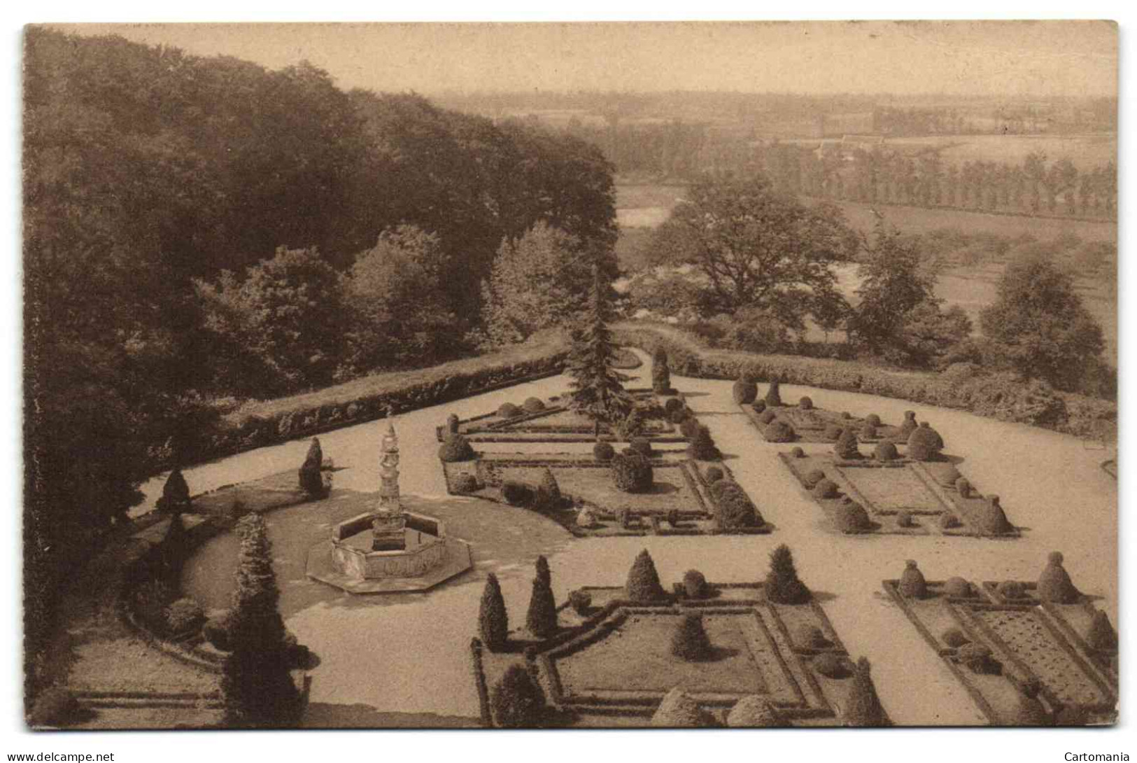 Gaesbeek - La Cour D'honneur Vue De La Plate-forme Du Châtelet - Lennik