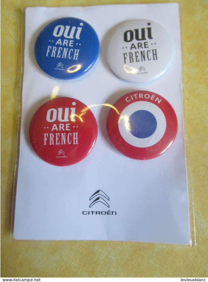 Automobile /  / 4 Mini-Badges/  " Oui "Are " FRENCH / CITROEN/Avec Emballage Plastic D'origine/Vers 2012-2015     AC209 - Altri & Non Classificati