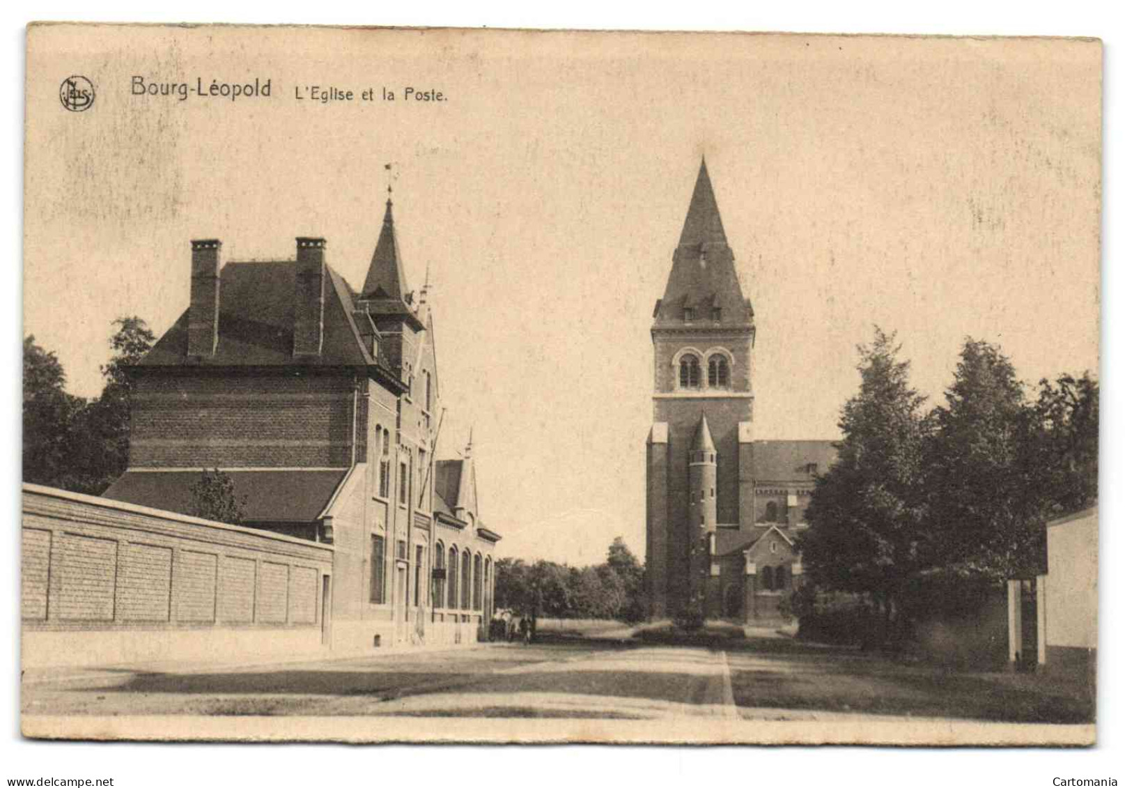 Bourg-Léopold - L'Eglise Et La Poste - Leopoldsburg