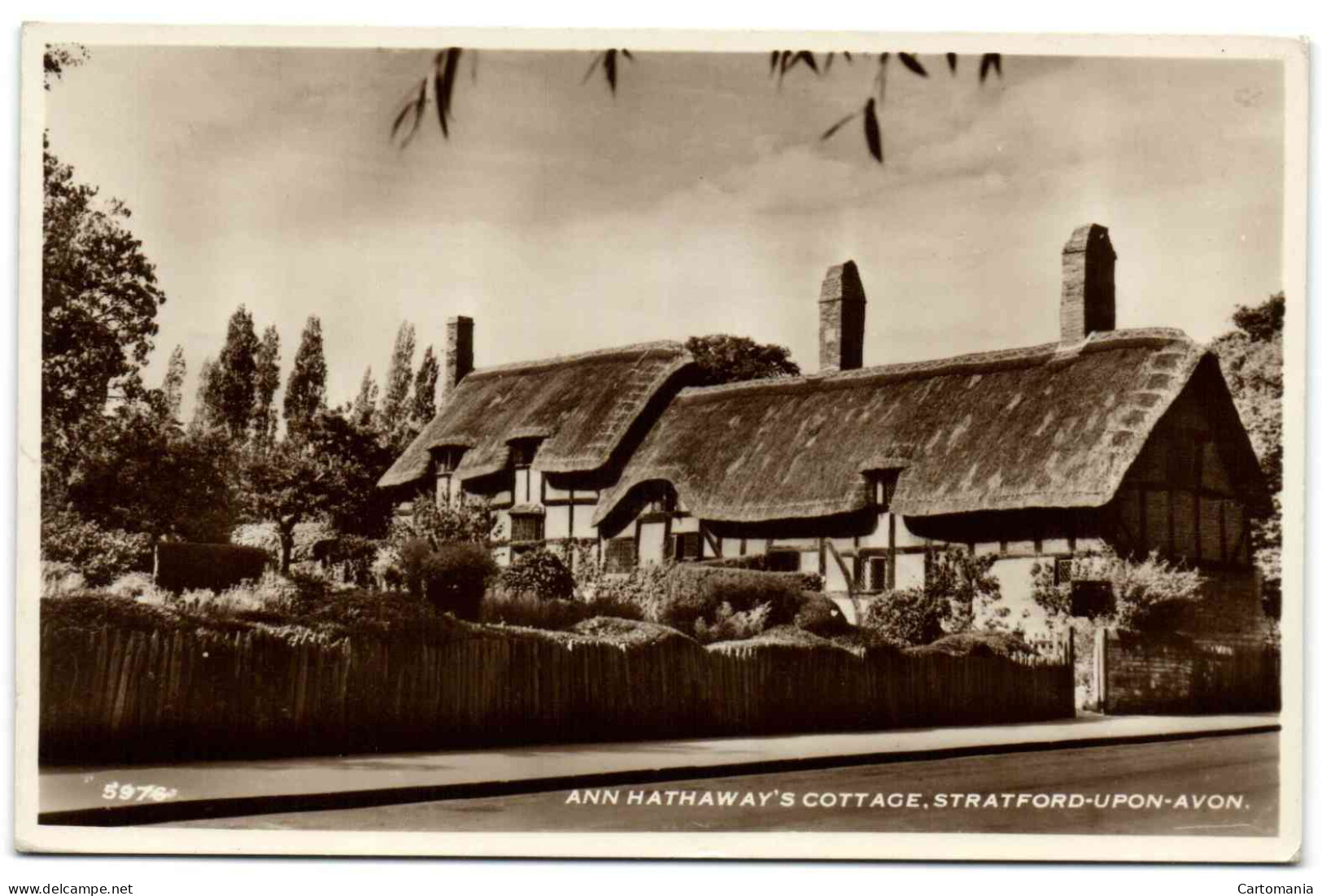 Stratford-Upon-Avon - Ann Hathaway's Cottage - Stratford Upon Avon