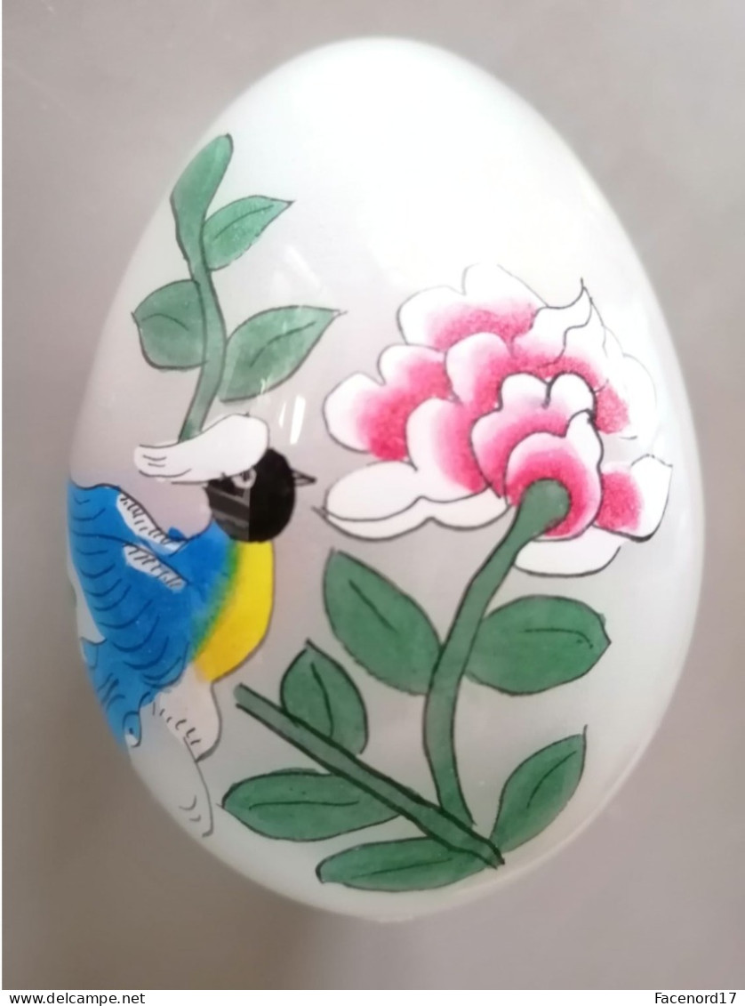 Oeuf En Verre Peint Motif Floral Avec Oiseau Sans Support - Eier