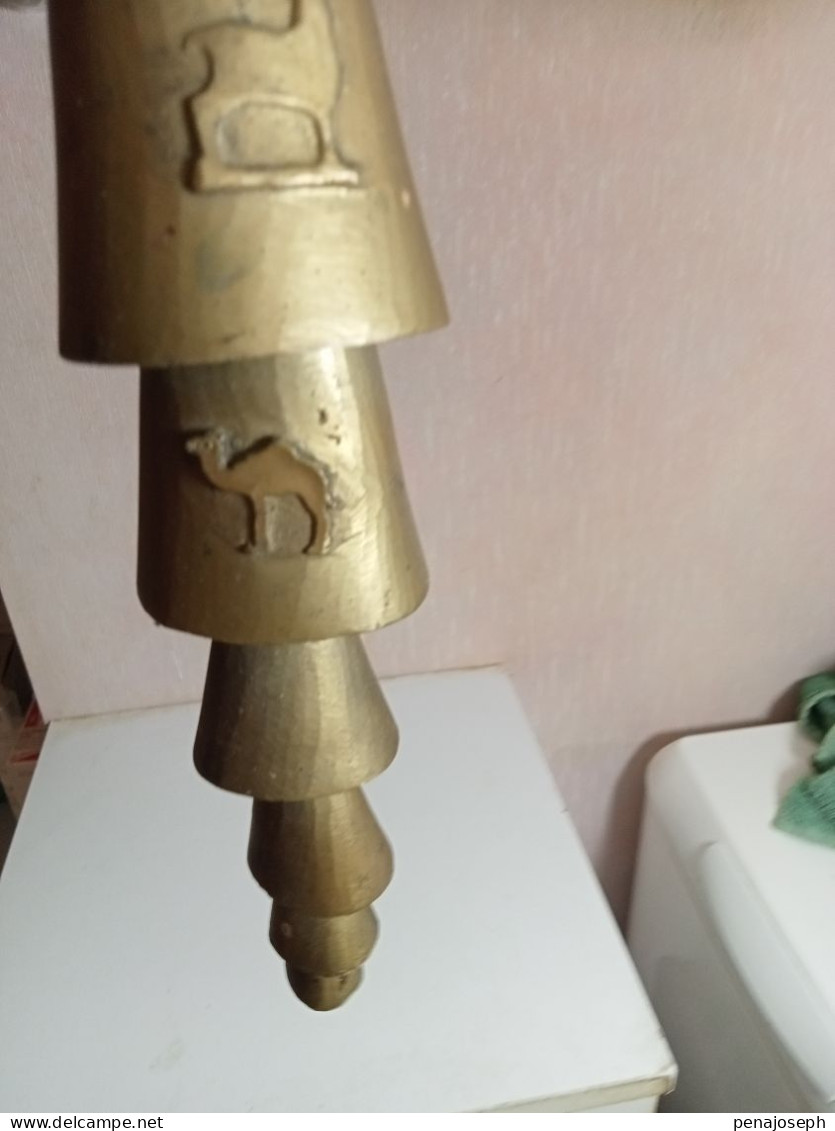 cloche ancienne en bronze hauteur 36 cm