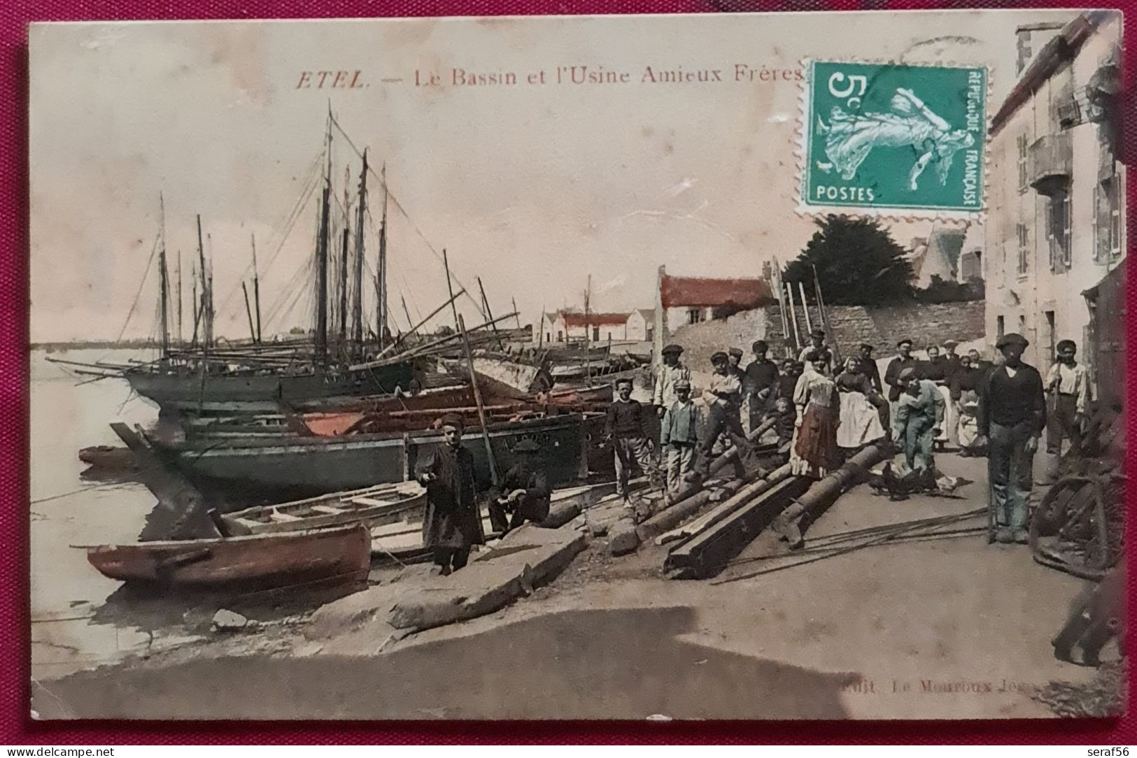 56 Morbihan Etel Ouvriers Et Pêcheurs Au Bassin Devant L'usine Amieux. Très Rare. - Etel