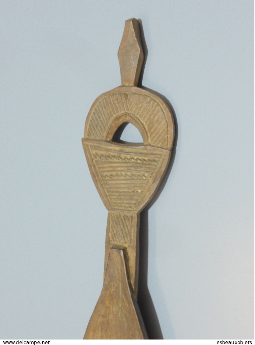 - ANCIENNE CUILLERE BOIS Manche Sculpté Haut Dos : Somalis Djibouti 1902    E - Arte Africano