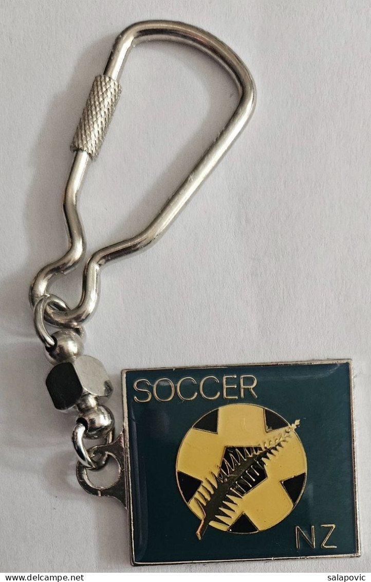 New Zealand Football Soccer Federation Association Union Pendant Keyring PRIV-1/4 - Bekleidung, Souvenirs Und Sonstige