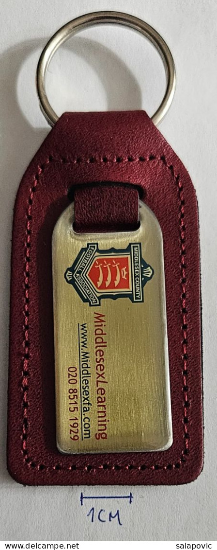 Middlesex County Football Association - England  Football Soccer Club Pendant Keyring  PRIV-1/4 - Apparel, Souvenirs & Other