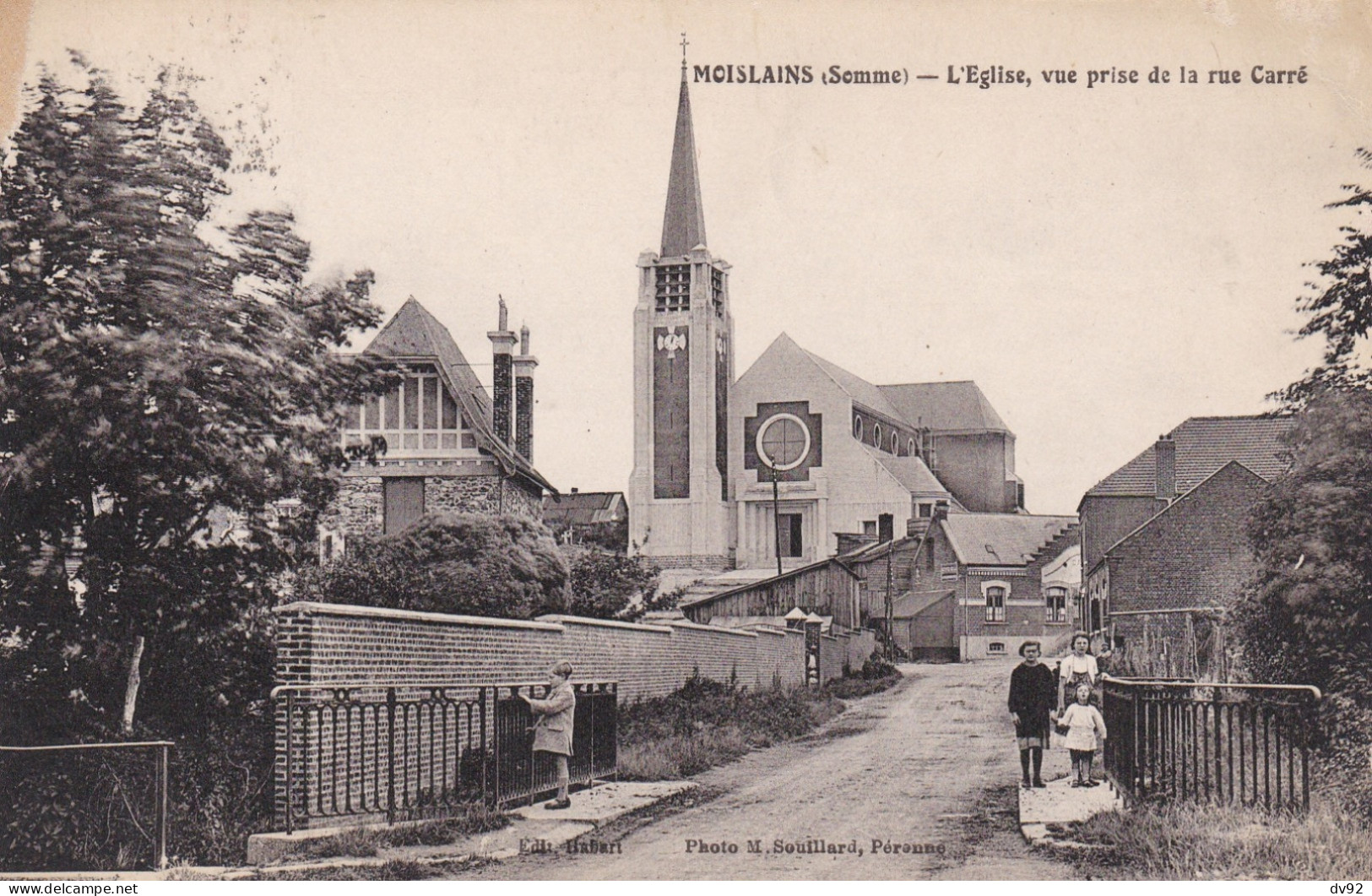 SOMME MOISLAINS L EGLISE VUE PRISE DE LA RUE CARRE - Moislains