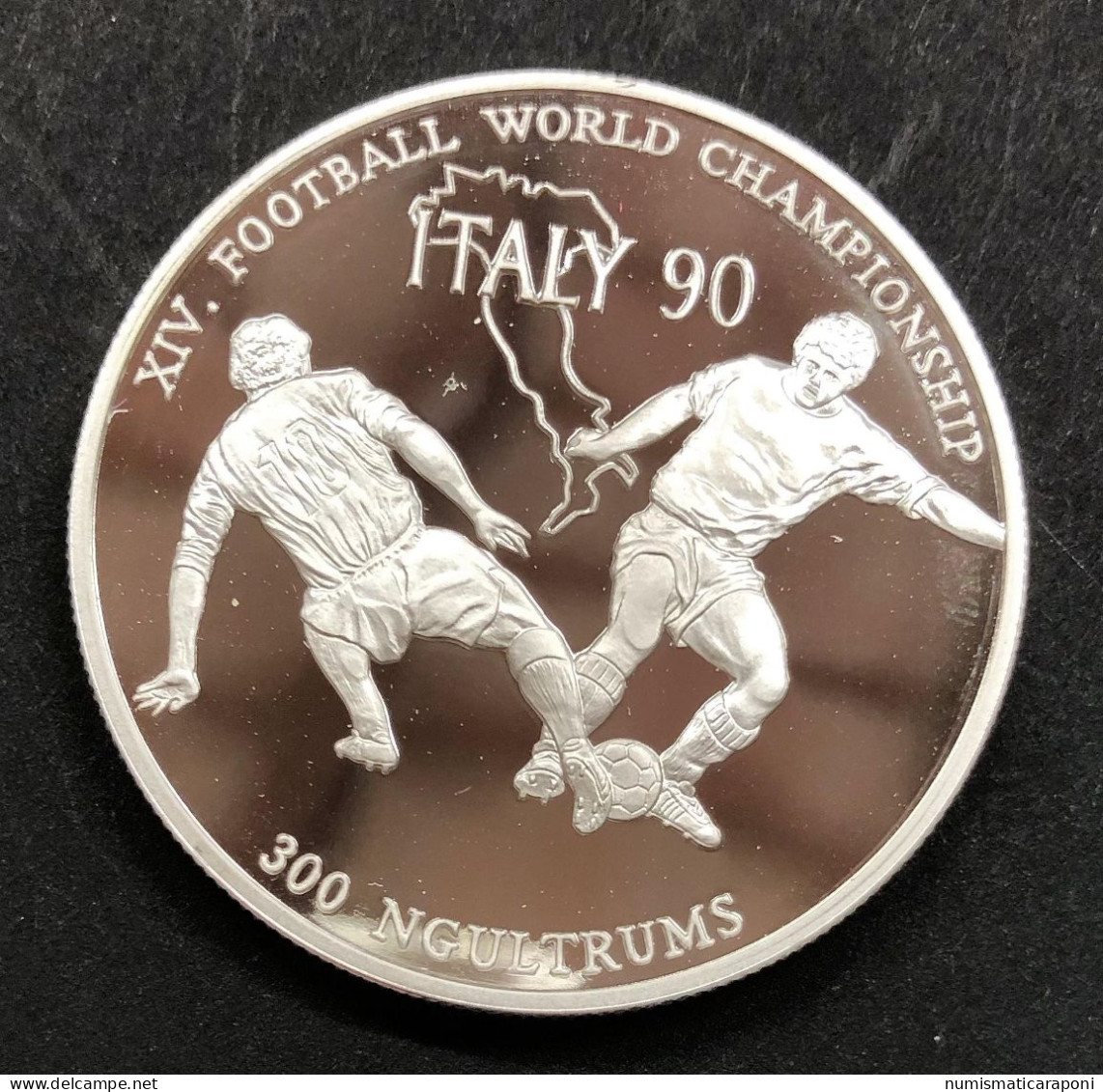 BHUTAN 1990 300 Ngultrums Silver Italy 90 Soccer World Cup  E.1014 - Bhoutan