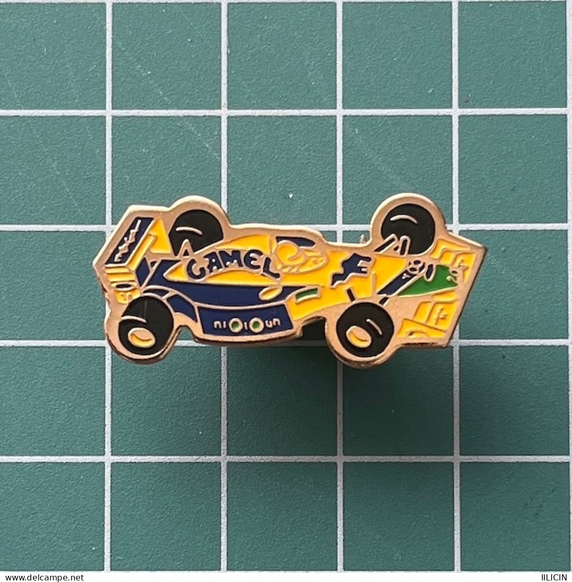 Badge Pin ZN013085 - Automobile Car Racing Formula 1 F1 IndyCar Camel Benetton Team - Automobile - F1