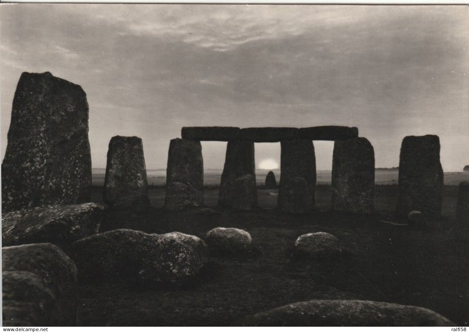 4 AK England * Stonehenge - Erbaut Etwa Ab 3100 V. Chr. Und Seit 1986 UNESCO Weltkulturerbe * - Stonehenge