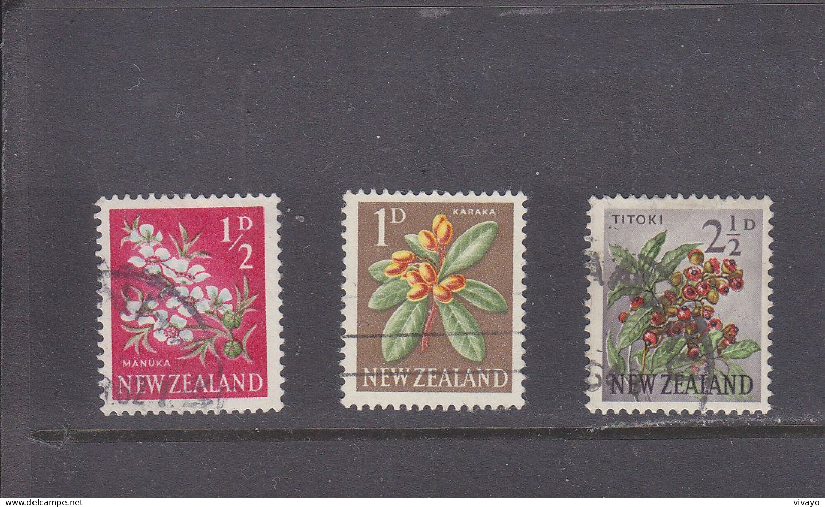 NEW ZEALAND - O / FINE CANCELLED - 1960/1961 - FLOWERS - Mi. 392, 393, 395 - Used Stamps