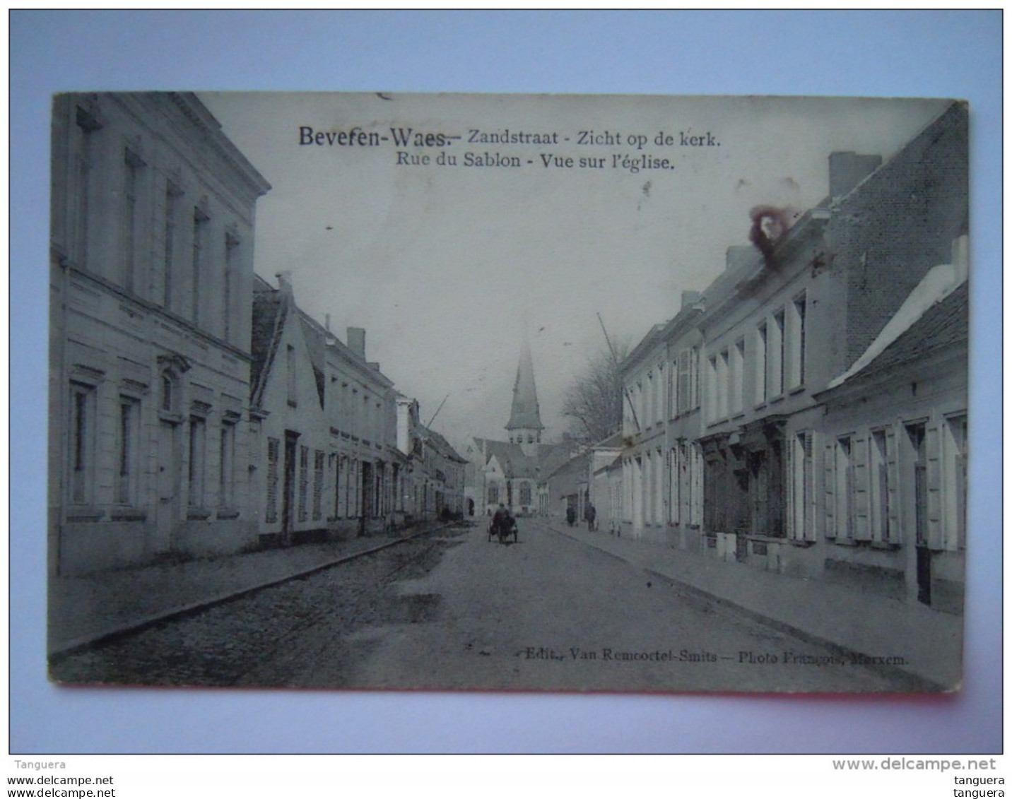 Beveren-Waes Zandstraat Zicht Op De Kerk Rue Du Sablon Vue Sur L'église Edit Van Remoortel-Smits Gelopen 1909 - Beveren-Waas