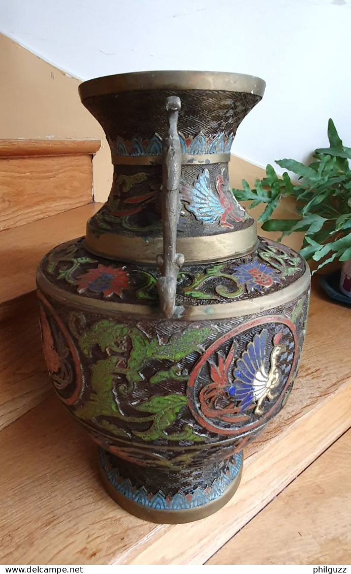 GRAND VASE EN BRONZE A EMAUX CLOISONES - PHENIX CHINOIS - Vasen