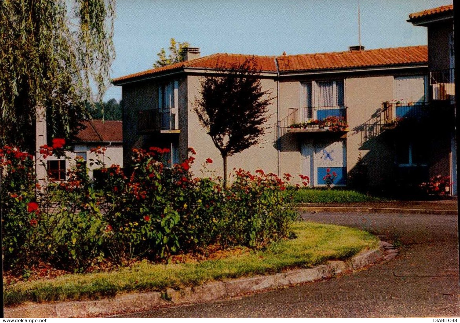 PARGNY-SUR-SAULX     ( MARNE )   VILLAGE .MAISON DE RETRAITE - Pargny Sur Saulx