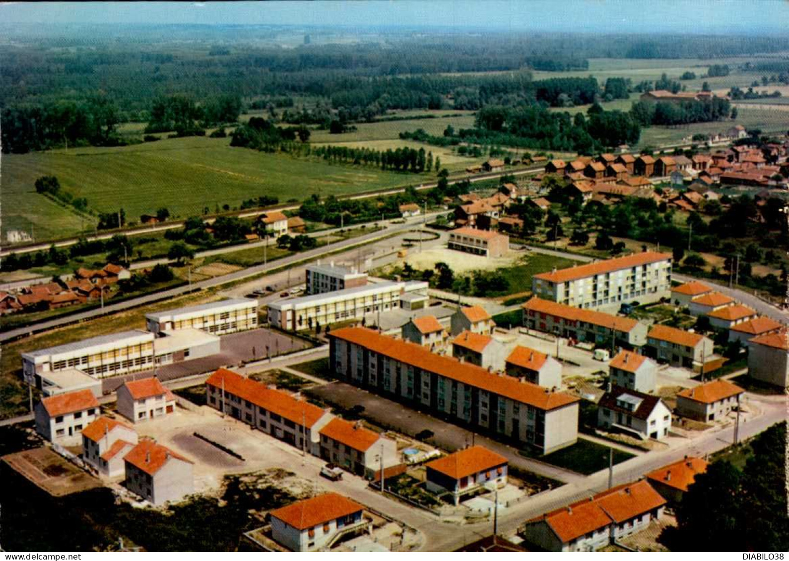 PARGNY-SUR-SAULX     ( MARNE )   VUE AERIENNE - Pargny Sur Saulx