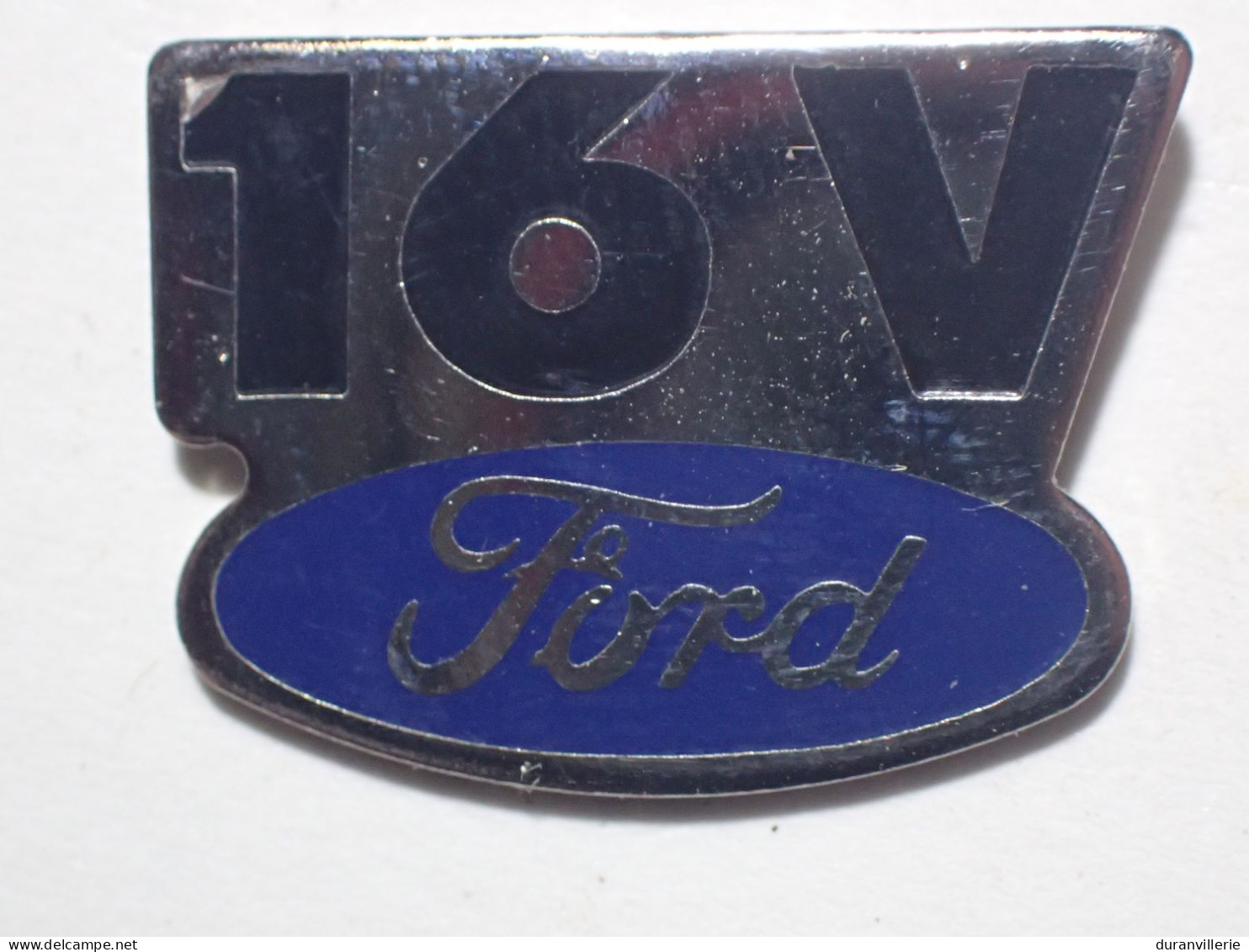 Pin's FORD 16V 16 V LOGO - Ford