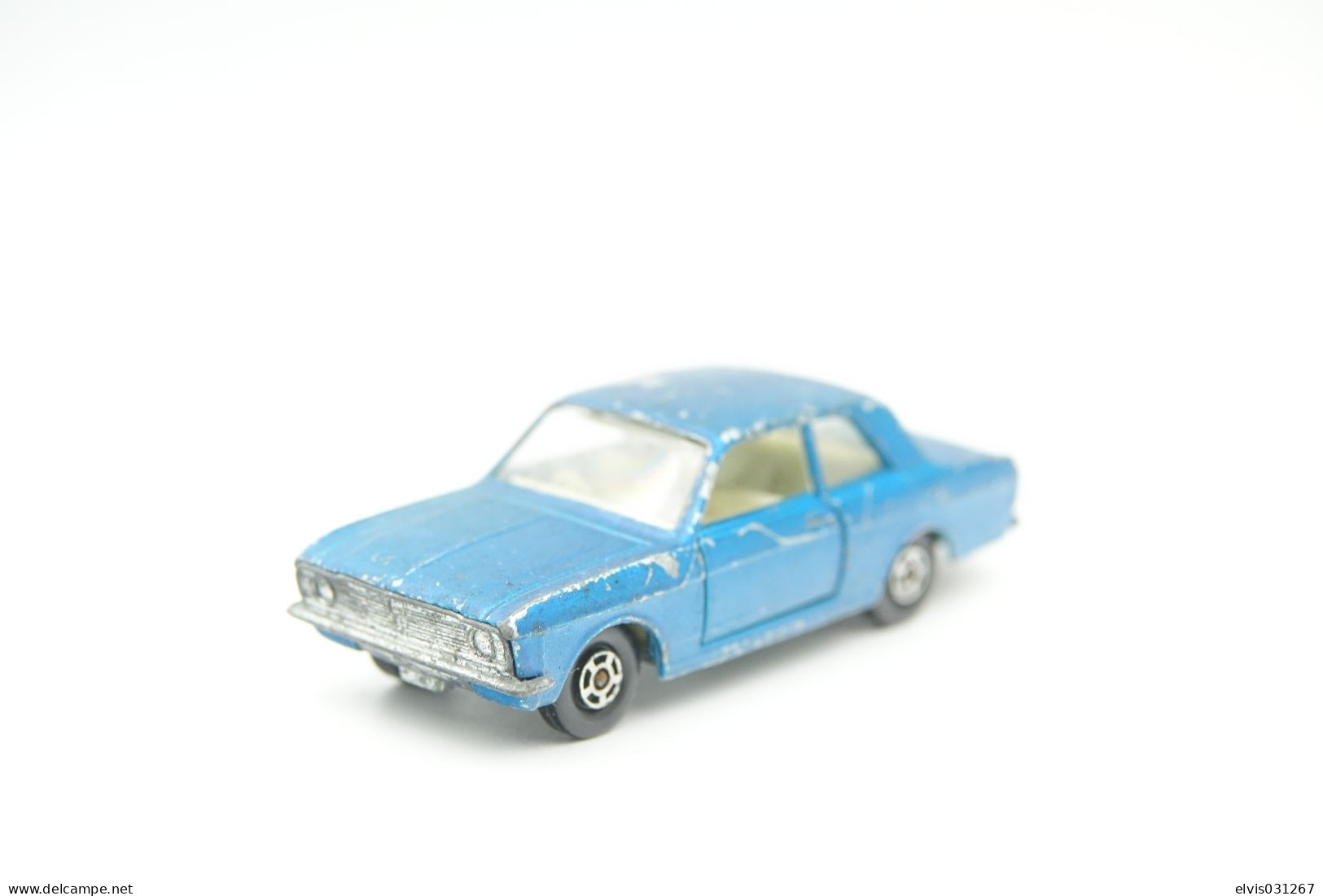 Matchbox Lesney MB25A3 FORD CORTINA -, Issued 1972, Scale : 1/64 - Lesney