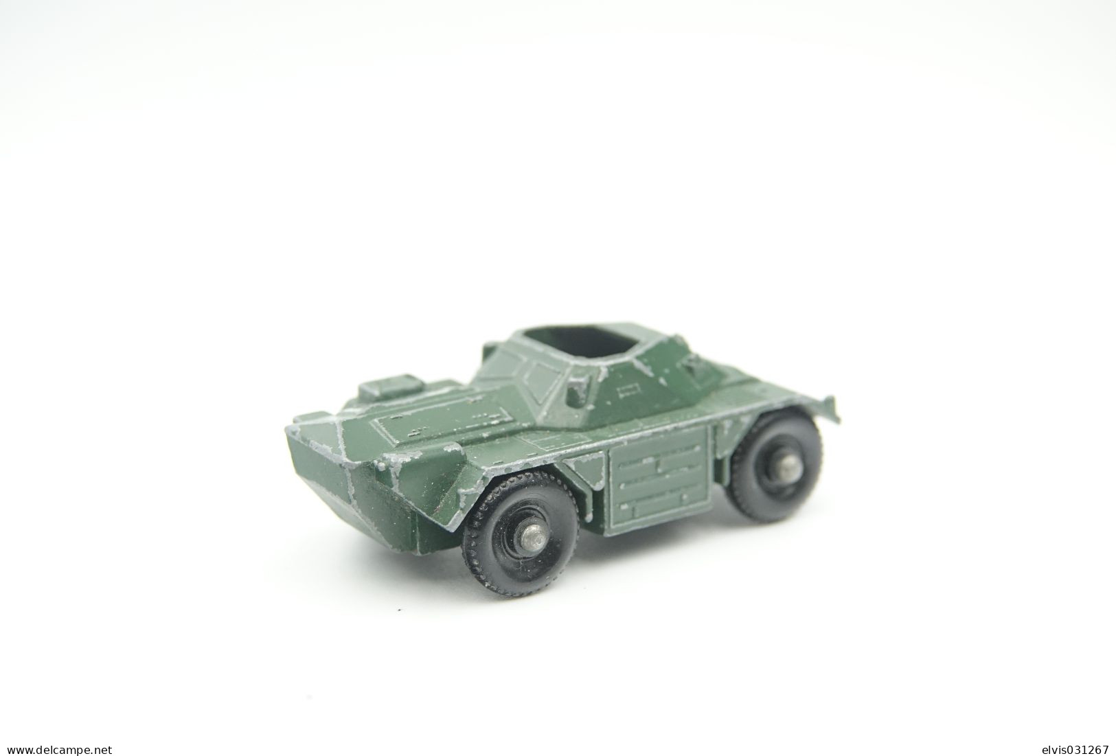 Matchbox Lesney 61A FERRET SCOUT CAR, Regular Wheels, Issued 1959, Scale : 1/64 - Lesney