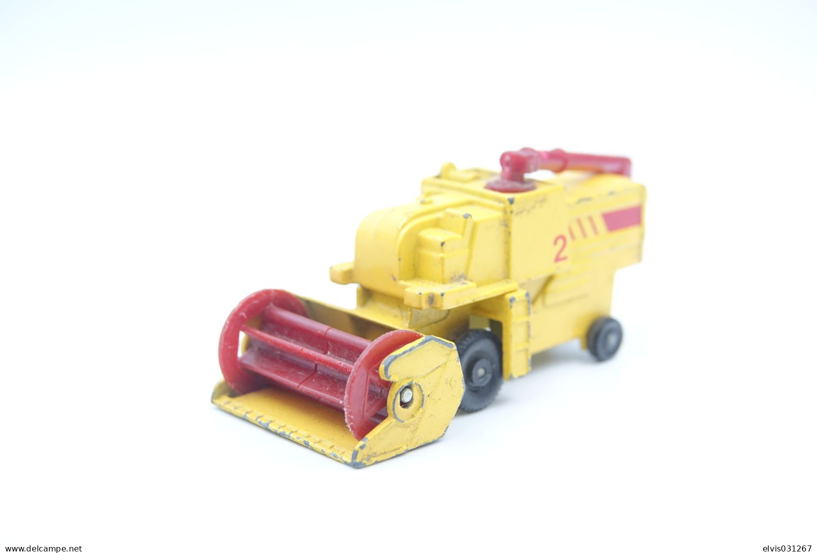 Matchbox Lesney MB51C12 COMBINE HARVESTER, Issued 1978, Scale : 1/64 - Lesney