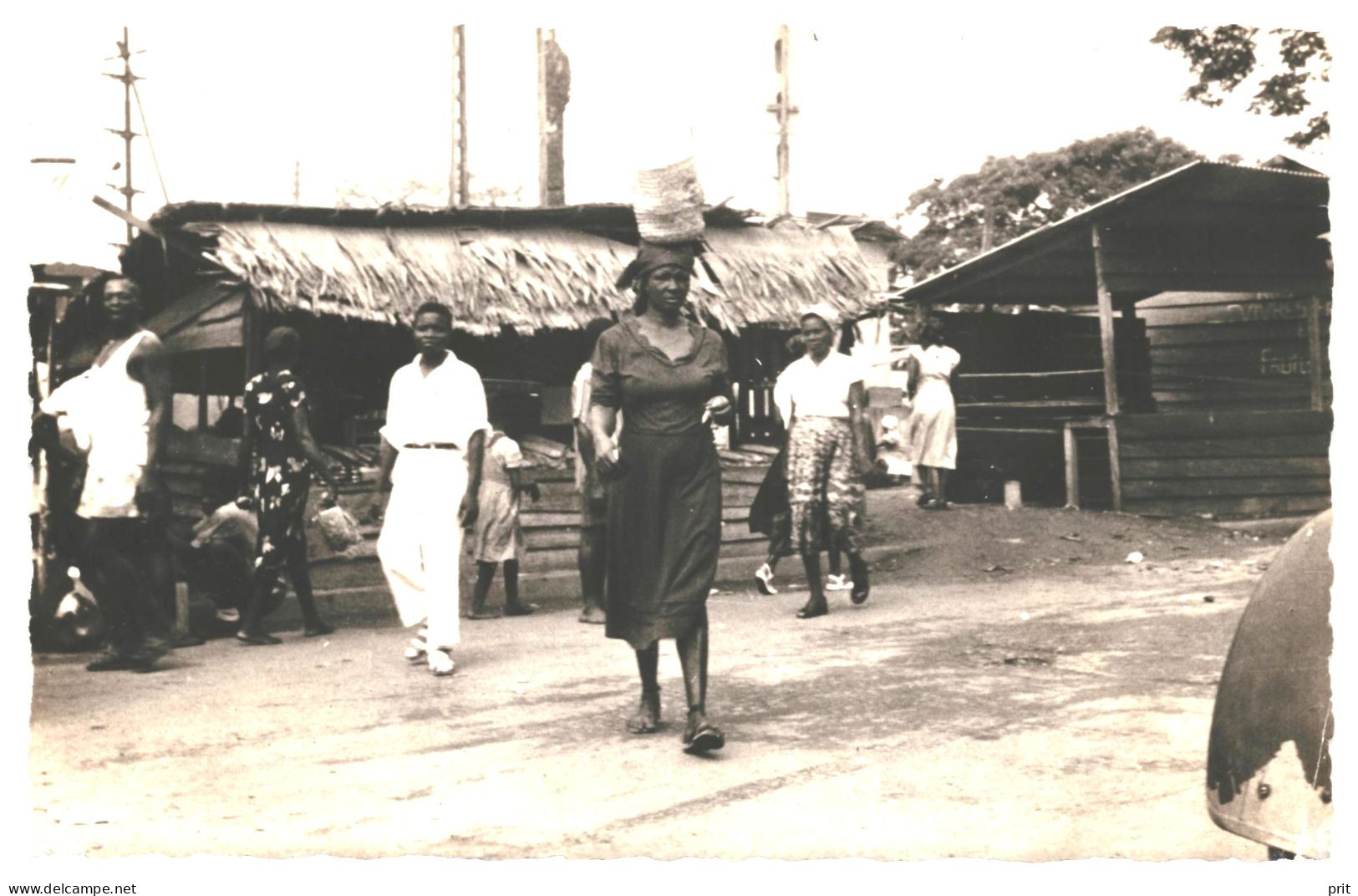 Marché Du Port Douala Cameroon 1950s Used Photo Postcard. Publisher La Carte Africaine, Photo Remond - Cameroun