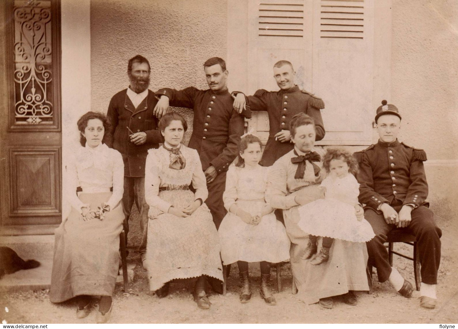 Belley - Militaria - Photo Albuminée 1900 - Groupe De Militaires Du 133ème Régiment D'infanterie Et Leur Famille - Belley