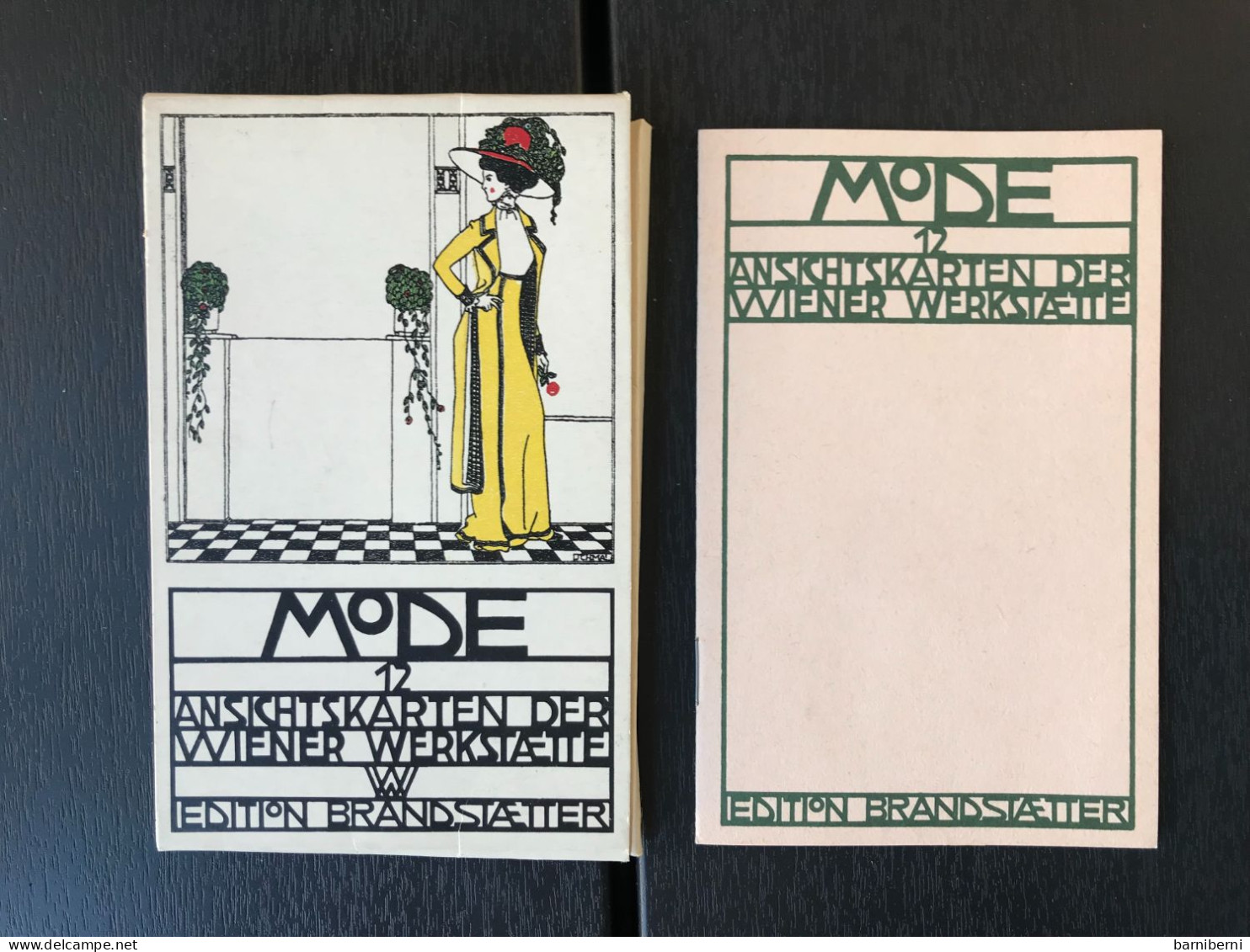 Wiener Werkstaette Serie 9 Cartes Postales Sur 12 De La Serie Mode, Avec Le Pochet. Edition Moderne De Brandstatter - Wiener Werkstätten