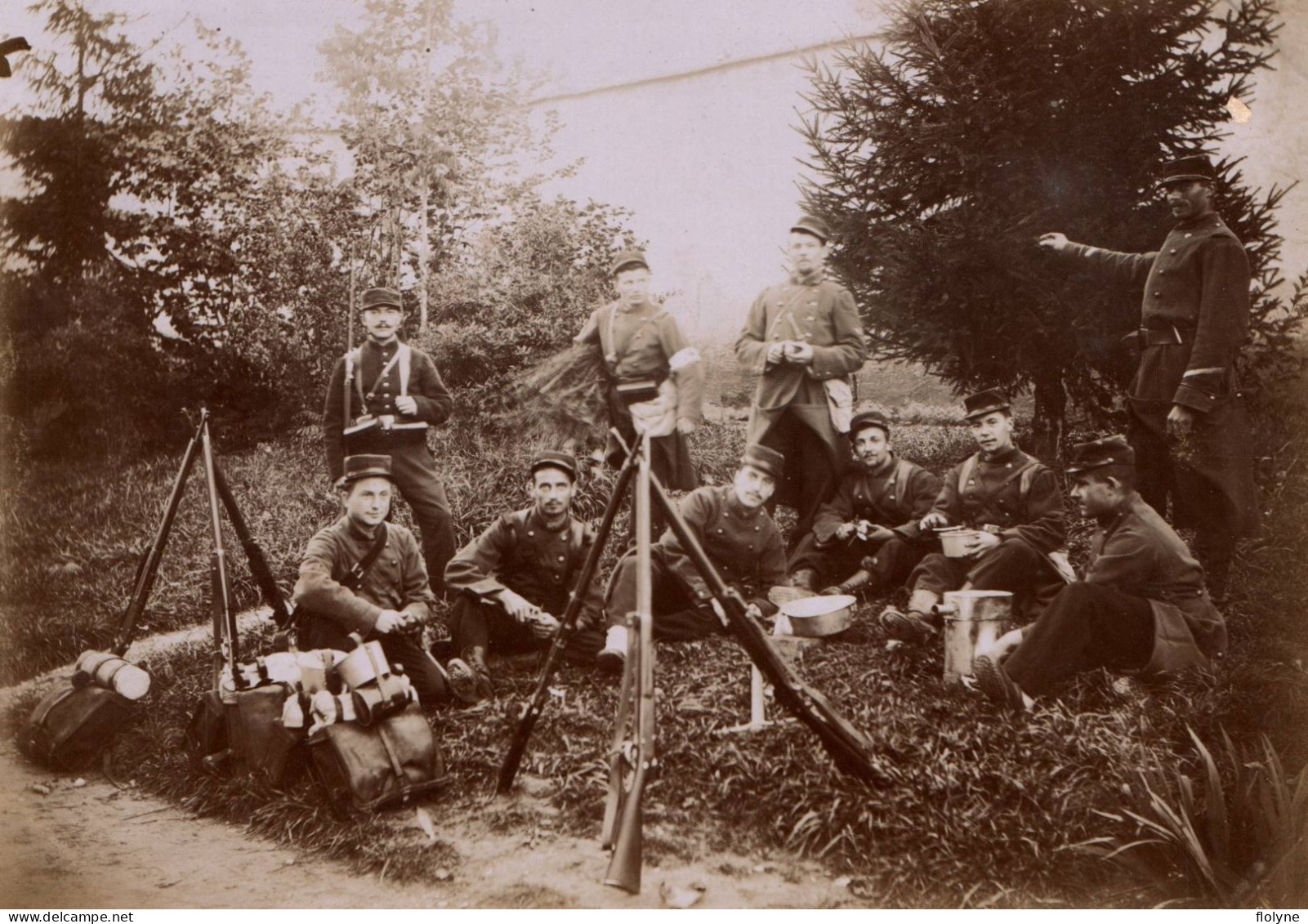 Belley - Militaria - Photo Albuminée 1900 - Groupe De Militaires Soldats Du 133ème Régiment D'infanterie En Manoeuvres - Belley