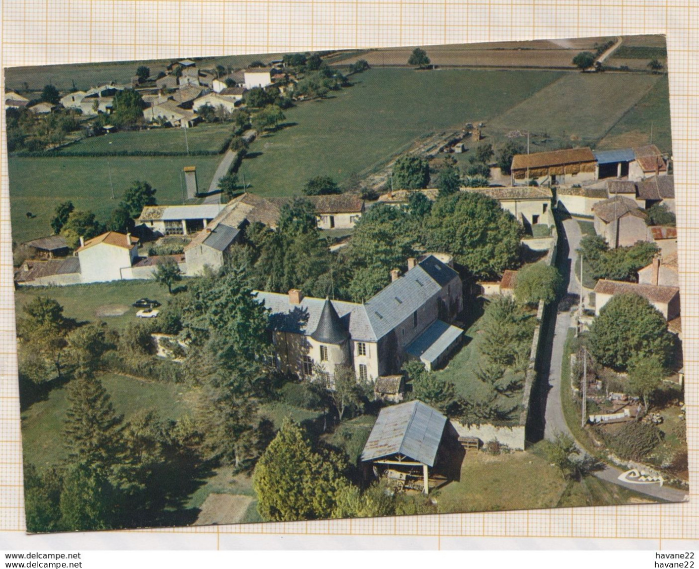 8AK350 MAUZE SUR LE MIGNON VUE AERIENNE OLBREUSE ET SON CHATEAU 2 SCANS - Mauze Sur Le Mignon