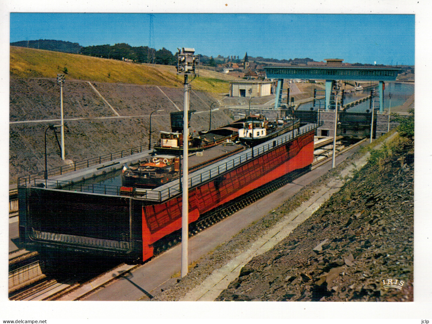 RONQUIERES (Braine Le Comte) - Plan Incliné - Un Des Bacs Transporte Trois Bateaux.. - Braine-le-Comte