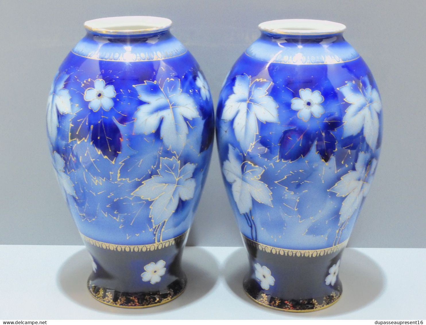 -SUPERBE PAIRE DE VASES PORCELAINE De SAXE Signés E (1 Couronne) J & 1861  E - Other & Unclassified