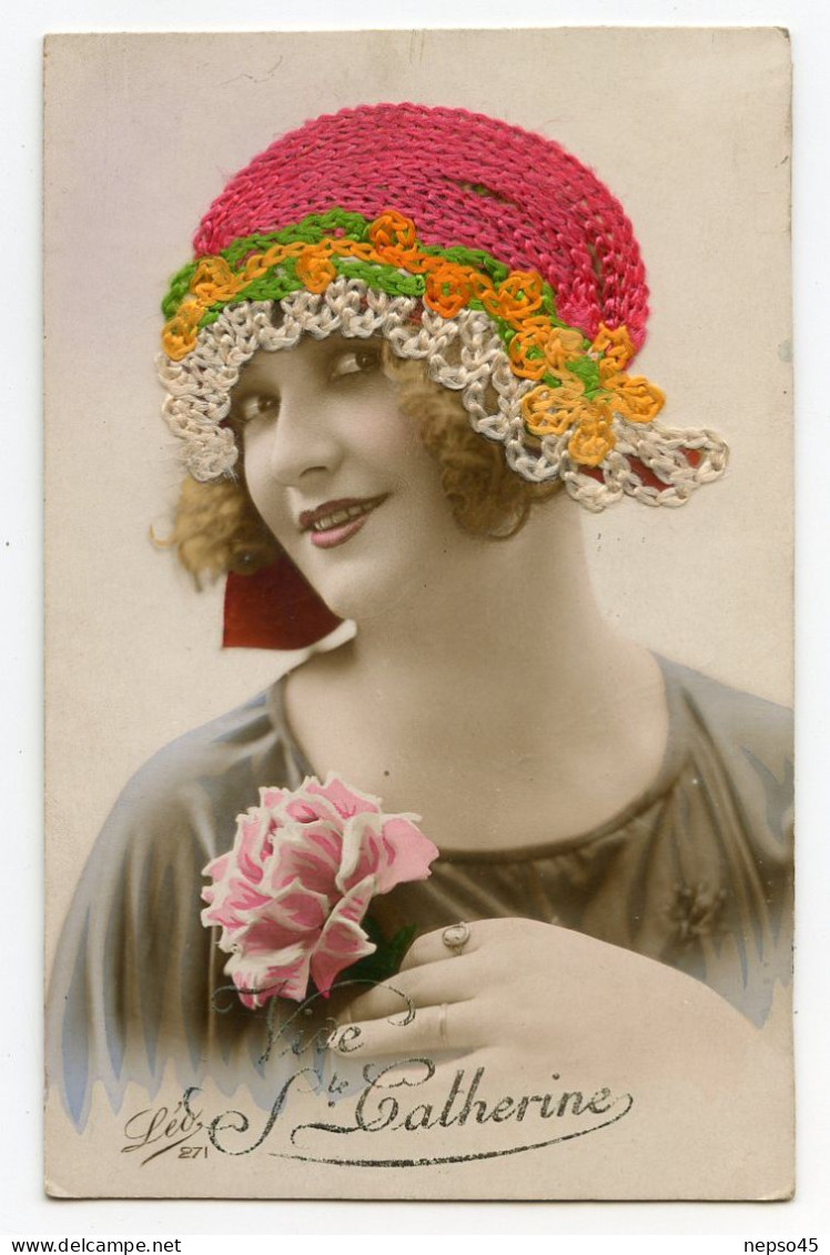 Fantaisie.qualité Photo Artiste Léo.Ravissante Jeune Fille Coiffée De Son Bonnet St Catherine Chapeau Textile Coloré. - Sainte-Catherine