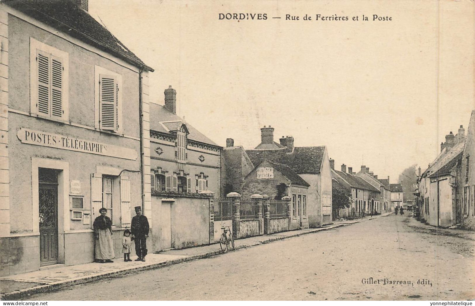 45 - LOIRET - DORDIVES - Rue De Ferrières Et La Poste - Facteur - Superbe - 10416 - Dordives