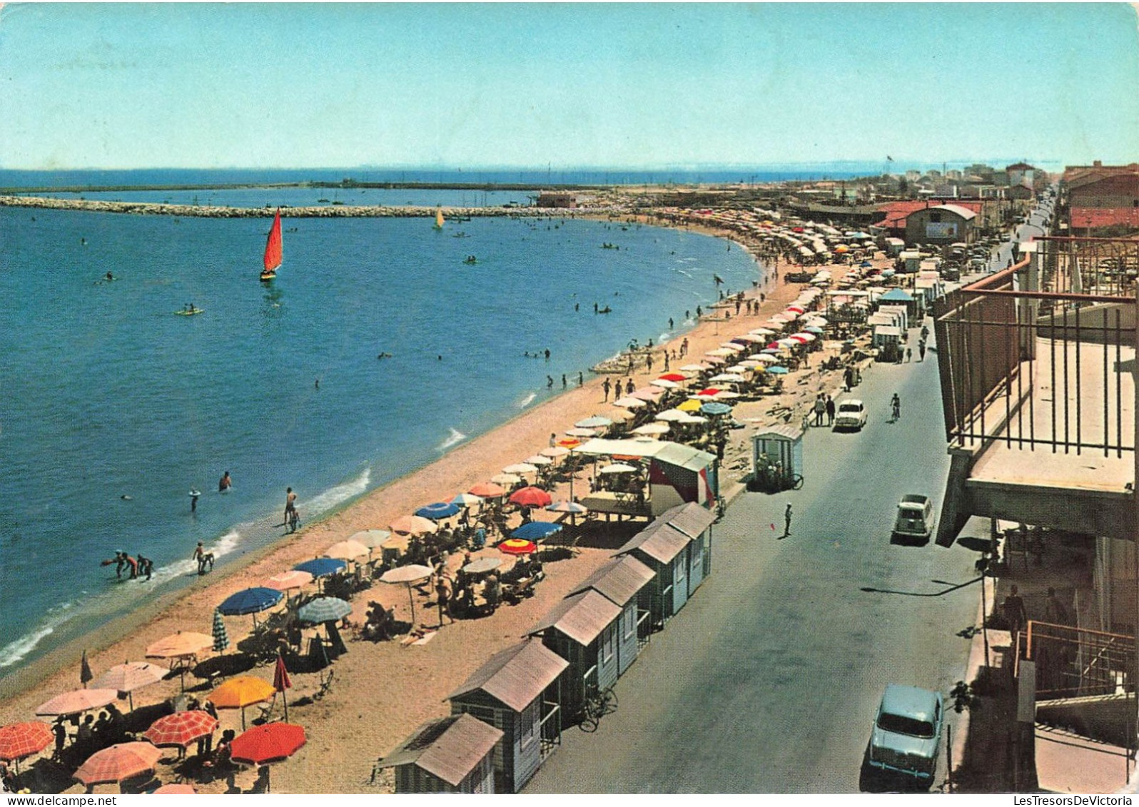 ITALIE - Crotogne - La Plage - Animé - Colorisé - Carte Postale - Crotone