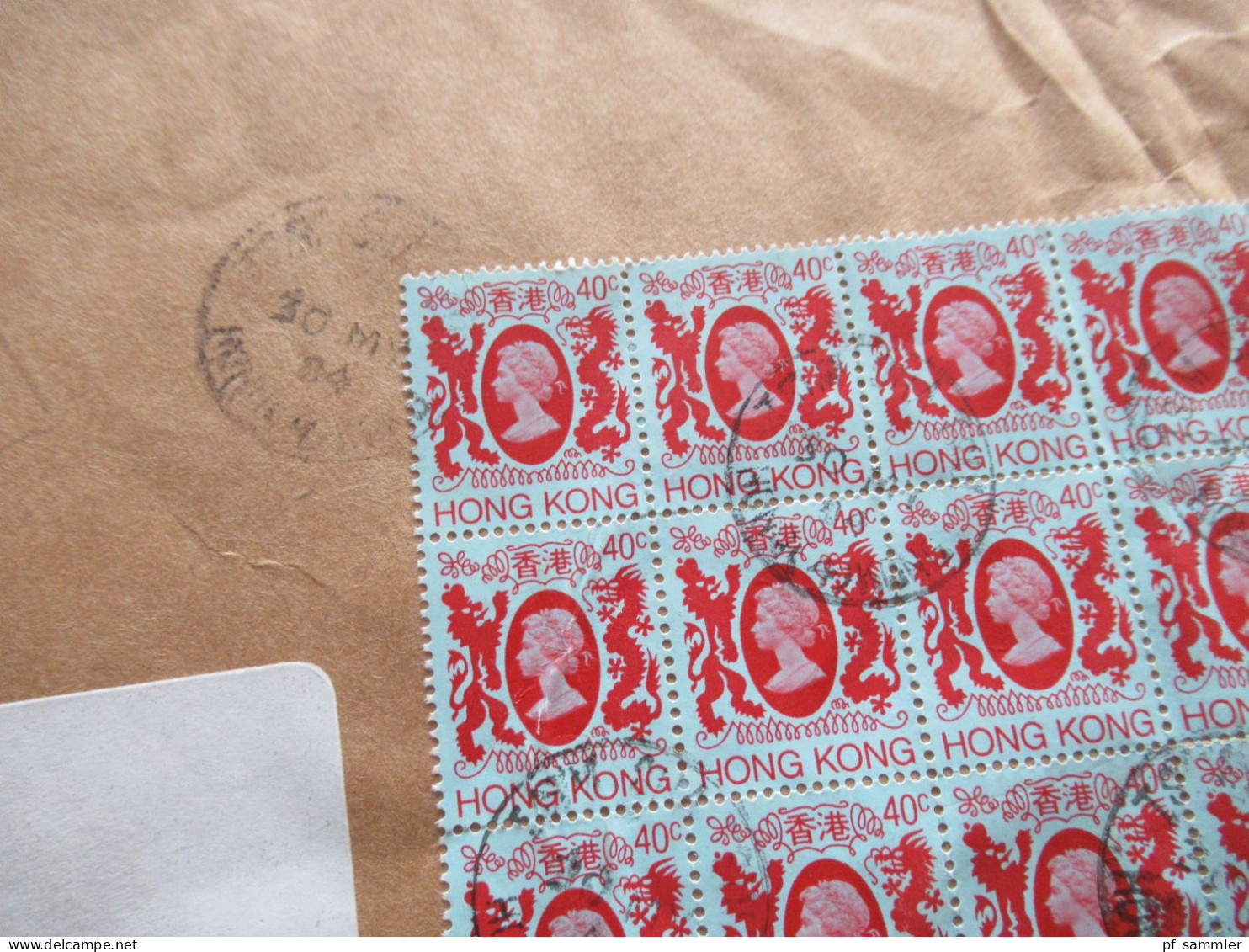 GB Kolonie Hong Kong Großer Beleg Mit 26 Marken / 25er Block Per Express Air Mail Nach Berlin - Storia Postale
