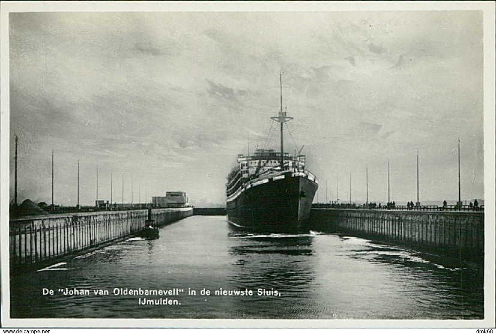 NETHERLANDS - DE JOHAN VAN OLDENBARNEVELT IN DE NIEUWSTE SLUIS IJMUIDEN - UITG SINJEWEL'S BOEKH - 1930s  (17000) - IJmuiden