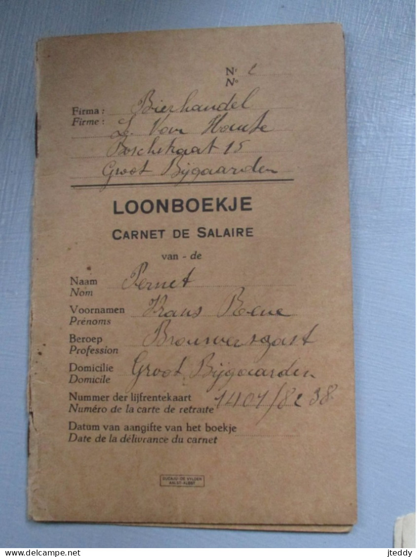 OUD LOT Van 4 Stuks   --  2 Tal LOONBOEKJES  1940-- 2 Tal Huwelijkboekjes  1861 --  1906   VILLE  DE  BRUXELLES - Ambachten