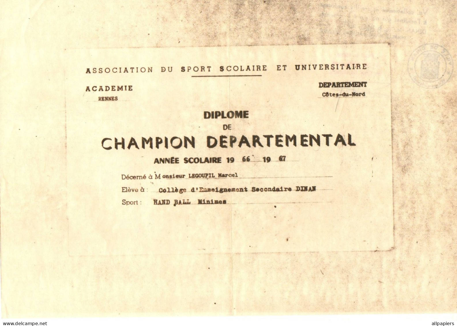 Diplôme De Champion Départemental Année Scolaire 1966-67 Association Du Sport Scolaire Et Universitaire - Diplômes & Bulletins Scolaires