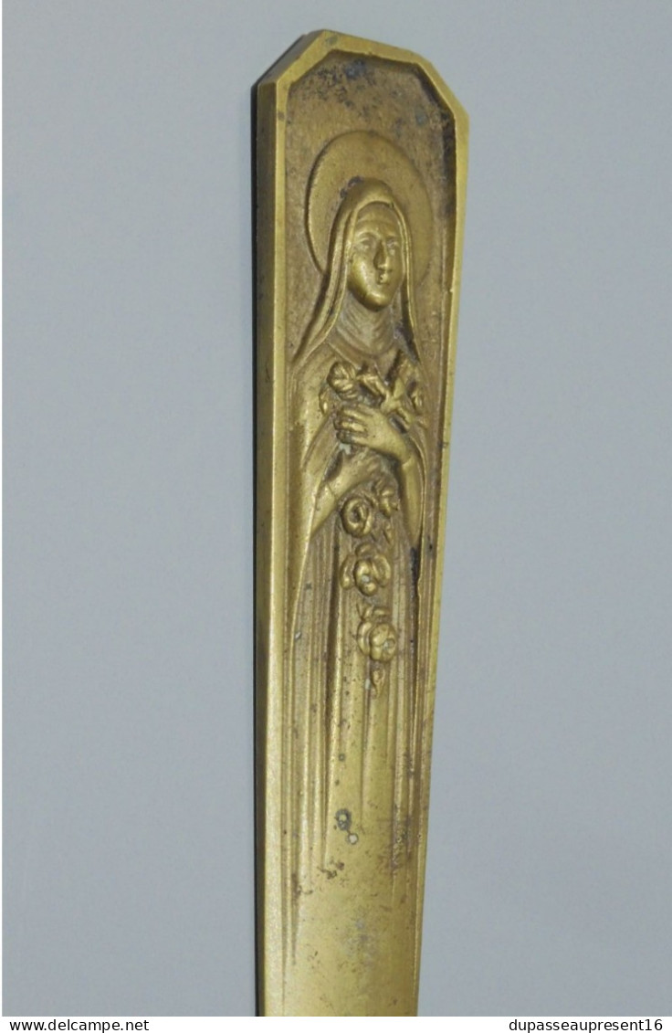 -ANCIEN OUVRE LETTRES En BRONZE Avec La Sainte Vierge En Haut Religion   E - Briefopener