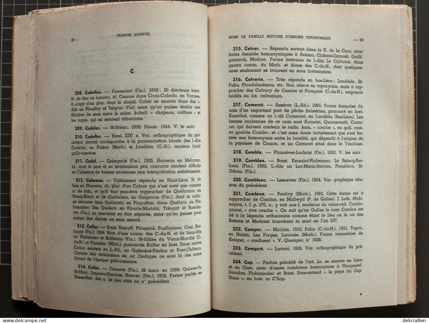 Francis Gourvil, Noms De Famille Bretons D'origine Toponymique. Editions De La Société Archéologique Du Finistère, 1970 - Dictionnaires