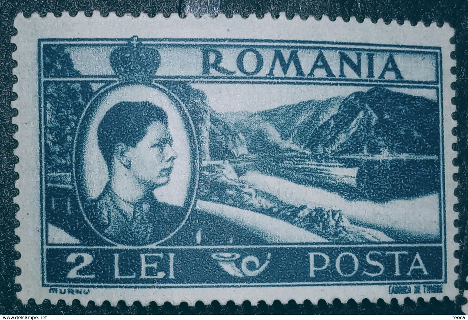 stamps errors Romania 1947 # Mi 1068 king Michael printed with a loop at the letter "E" on LEI unused