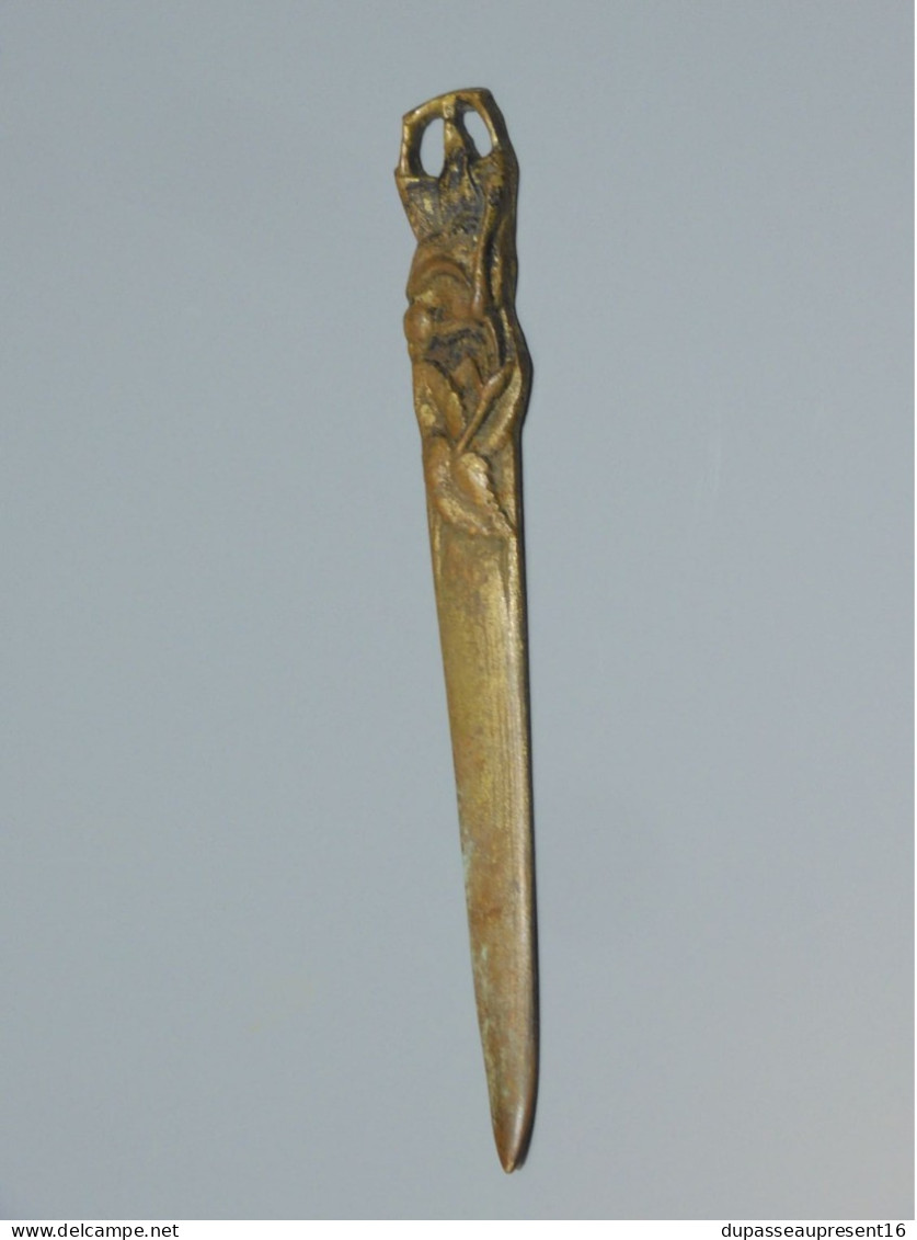 -ANCIEN OUVRE LETTRES En BRONZE ART NOUVEAU Non Signé COLLECTION BUREAU    E - Letter-opener