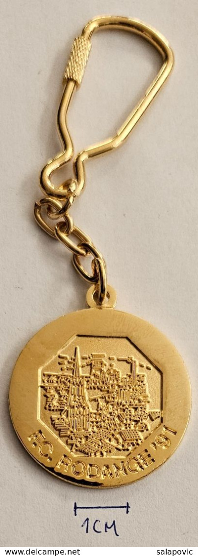 FC Rodange 91 Luxembourg  Football Club Soccer Pendant Keyring  PRIV-1/7 - Habillement, Souvenirs & Autres